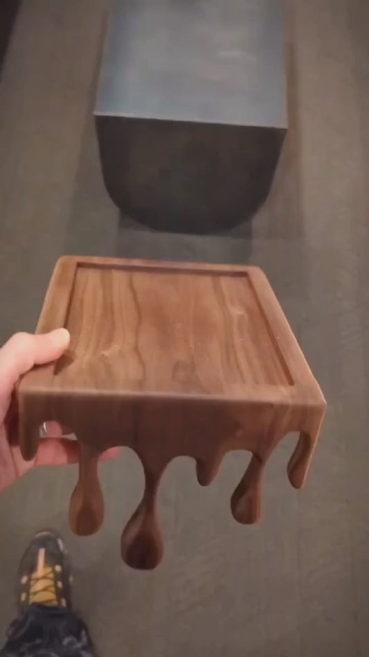 🪵 طاولة ديكور خشبية